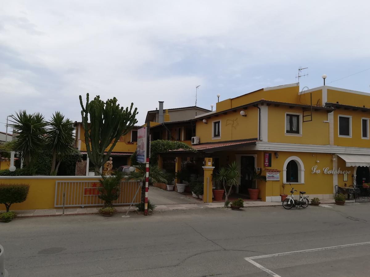 Hotel La Calabrese Isola Di Capo Rizzuto Exterior photo